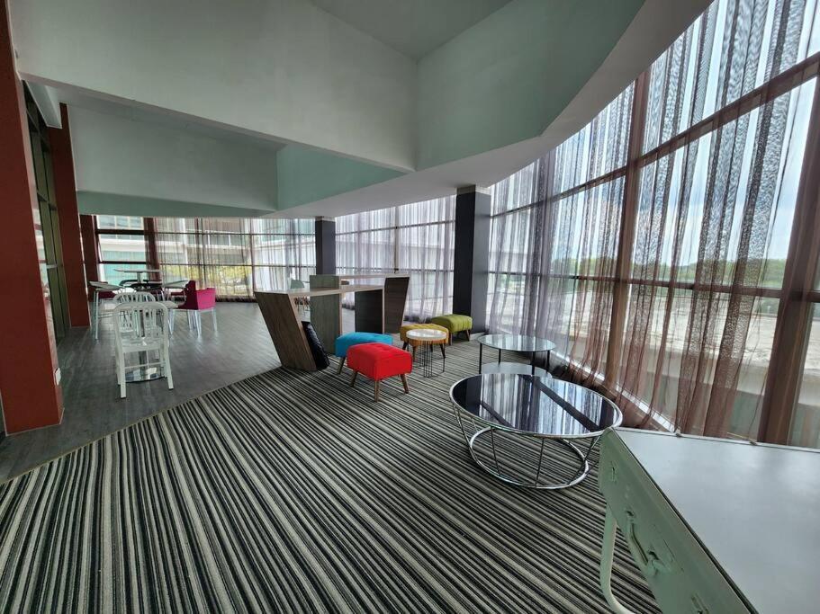 2-4 Pax Spacious Living @ Mount Austin, Jb #02 Johor Bahru Ngoại thất bức ảnh